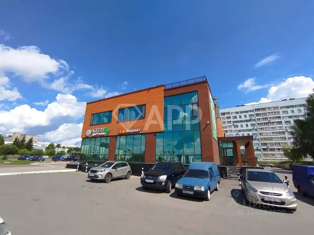 Офис в Татарстан, Набережные Челны Московский просп., 72А (200 м) - Фото 1