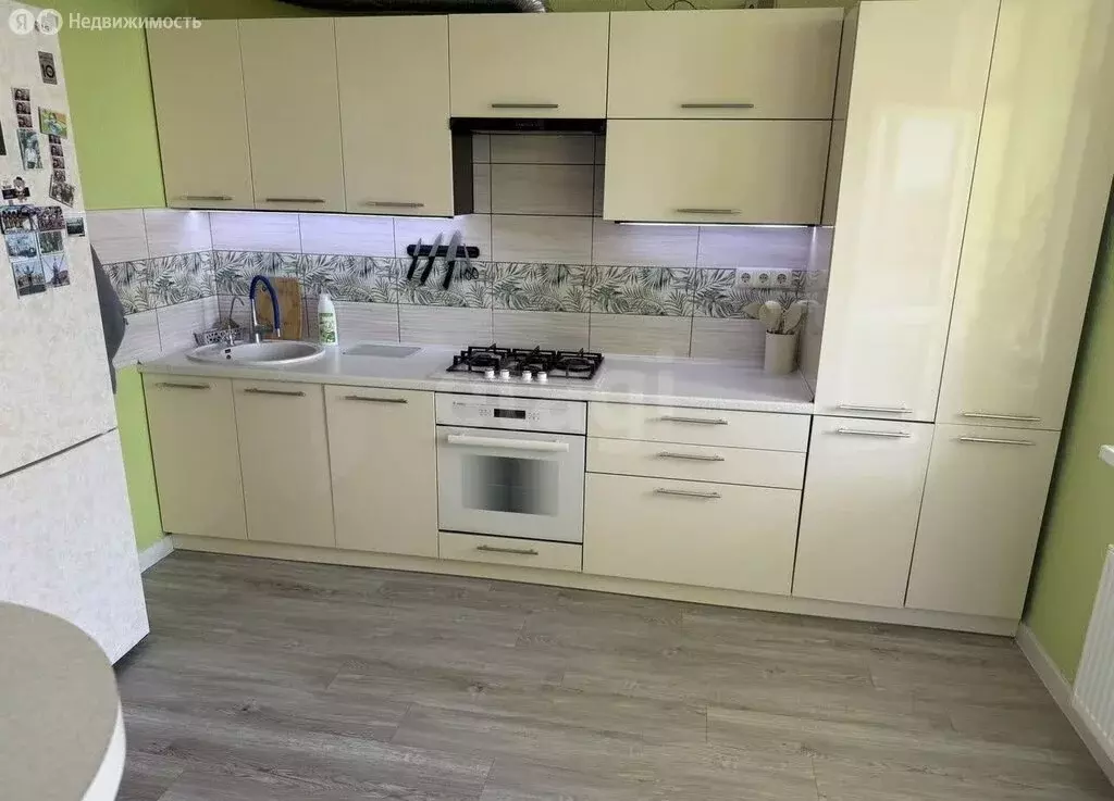3-комнатная квартира: Евпатория, проспект Победы, 91 (94.1 м) - Фото 2