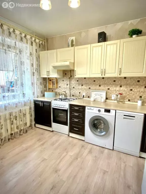 2-комнатная квартира: Ейск, Красная улица, 53 (62 м) - Фото 2