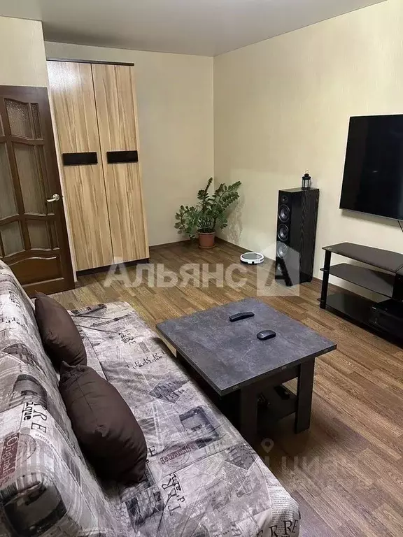 3-к кв. Ростовская область, Волгодонск просп. Строителей, 8 (60.0 м) - Фото 1