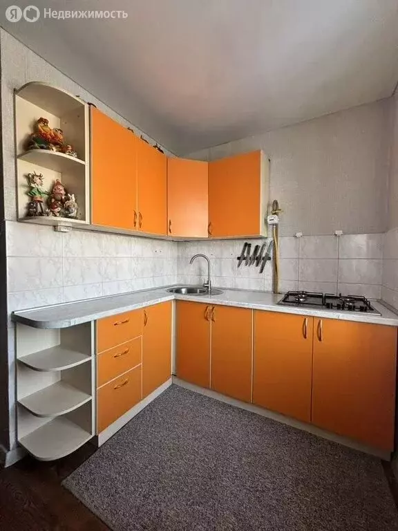 3-комнатная квартира: Бийск, переулок Владимира Мартьянова, 59 (57 м) - Фото 1