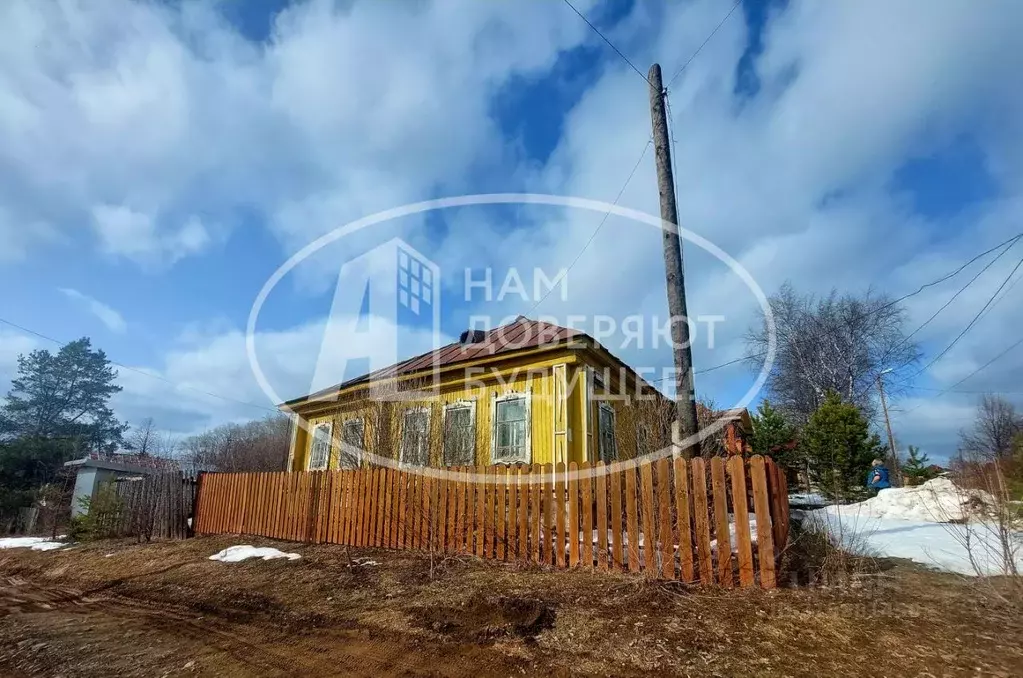 Дом в Пермский край, Лысьва ул. Жарова (49 м) - Фото 0