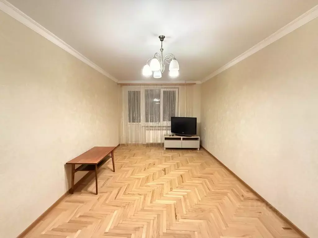 2-к кв. Кабардино-Балкария, Нальчик ул. Идарова, 3 (55.0 м) - Фото 1