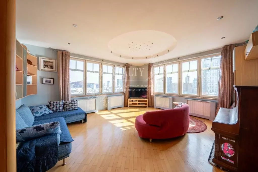 3-к кв. Москва ул. Маршала Бирюзова, 32К1 (132.0 м) - Фото 1