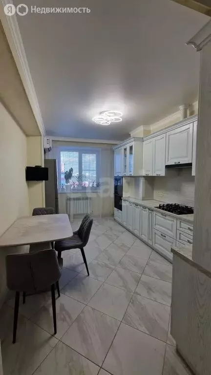 2-комнатная квартира: Невинномысск, улица Ленина, 59 (99.4 м) - Фото 0