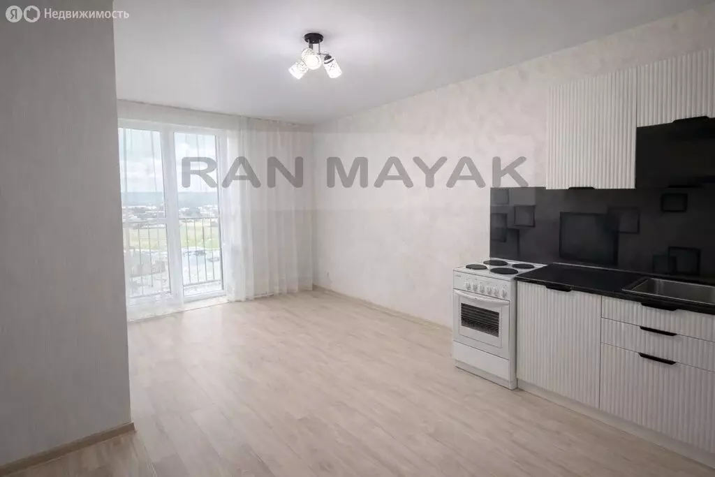 Квартира-студия: Майкоп, улица Вадима Лемеша, 3 (25.5 м) - Фото 1