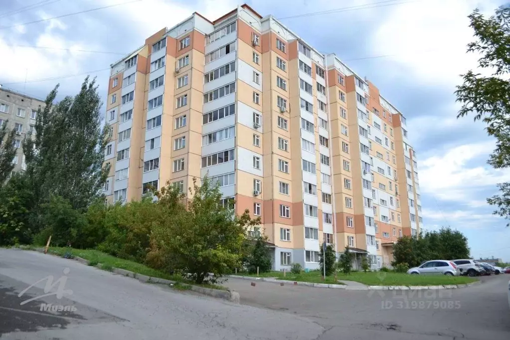 3-к кв. Алтайский край, Барнаул ул. Монтажников, 16 (68.3 м) - Фото 0