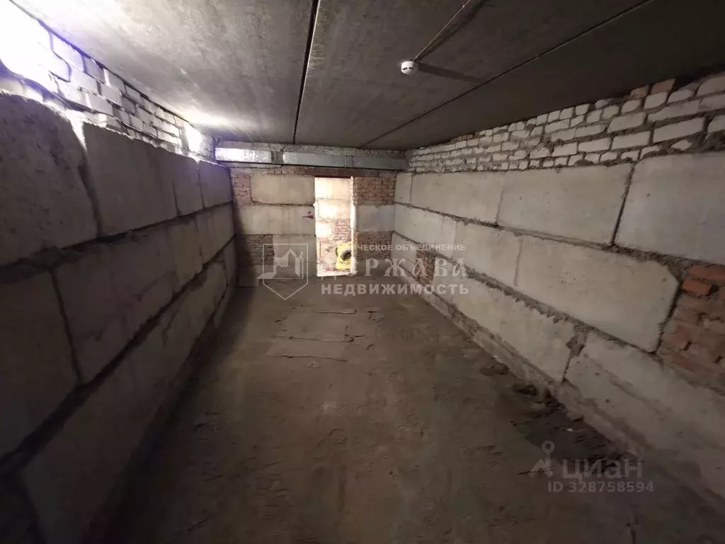 Гараж в Кемеровская область, Кемерово Октябрьский просп., 2Ак1 (25 м) - Фото 2