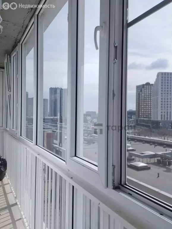 3-комнатная квартира: Челябинск, улица Героя России А.В. Яковлева, 3 ... - Фото 2