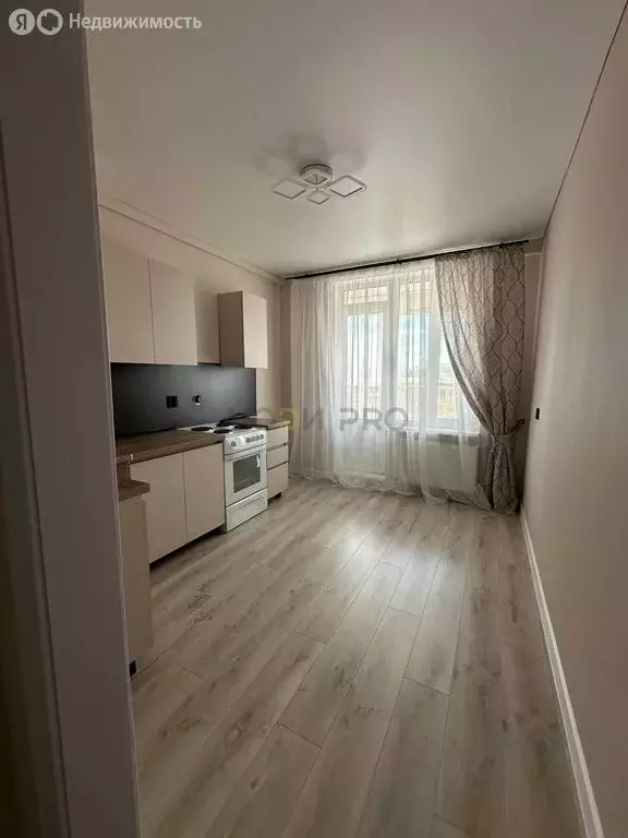 1-комнатная квартира: Стерлитамак, улица Строителей, 63 (37 м) - Фото 1