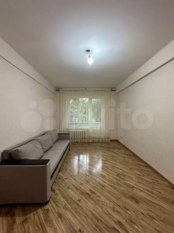 1-к. квартира, 42 м, 2/5 эт. - Фото 0