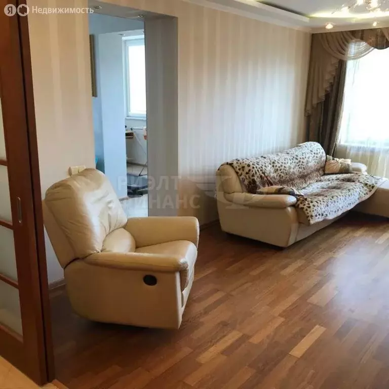 3-комнатная квартира: Калининград, Чувашская улица, 4Г (121.9 м) - Фото 0