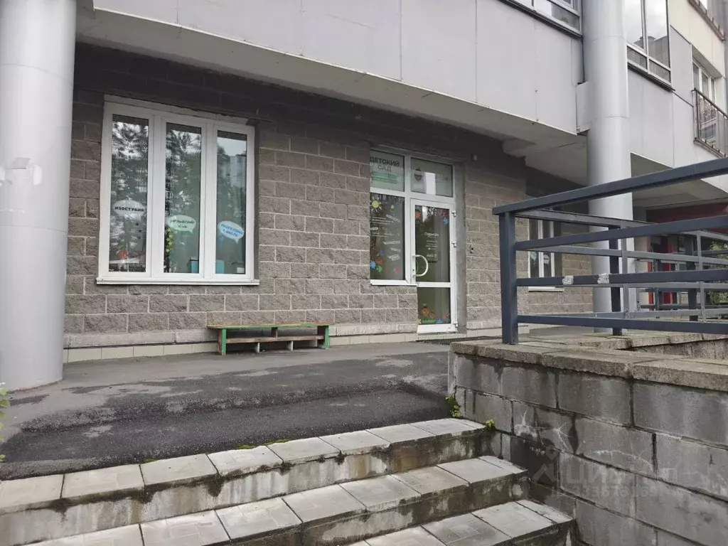 Помещение свободного назначения в Санкт-Петербург ул. Беринга, 27к1 ... - Фото 1