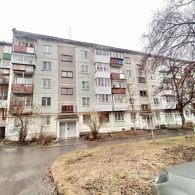 3-комнатная квартира: Екатеринбург, улица Бородина, 9к3 (59 м) - Фото 1
