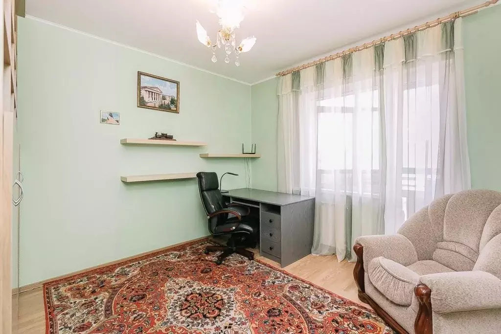 3-к кв. Новосибирская область, Новосибирск Нарымская ул., 17/2 (110.0 ... - Фото 1