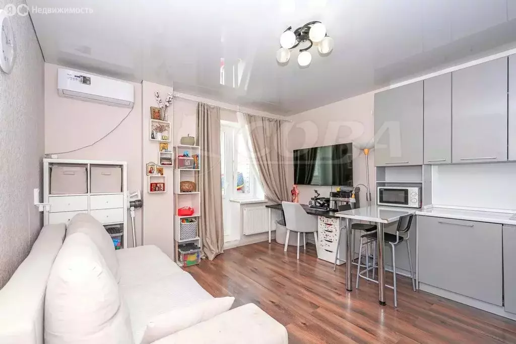 1-комнатная квартира: Тюмень, Кремлёвская улица, 112к1 (40.4 м) - Фото 2