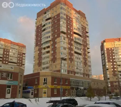2-комнатная квартира: Тюмень, улица Николая Зелинского, 3 (47.9 м) - Фото 1