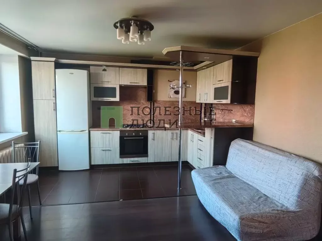 2-к кв. Тульская область, Тула ул. Луначарского, 49 (60.0 м) - Фото 0