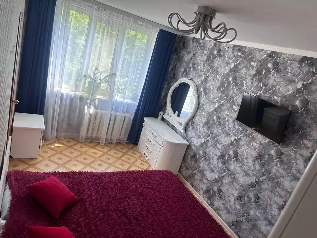 3-к кв. Тюменская область, Тобольск Октябрьская ул., 81 (58.0 м) - Фото 1