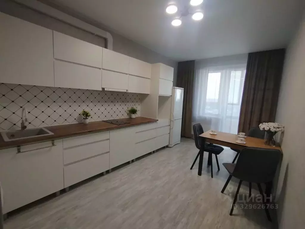 1-к кв. Краснодарский край, Краснодар Старокубанская ул., 124 (43.0 м) - Фото 1