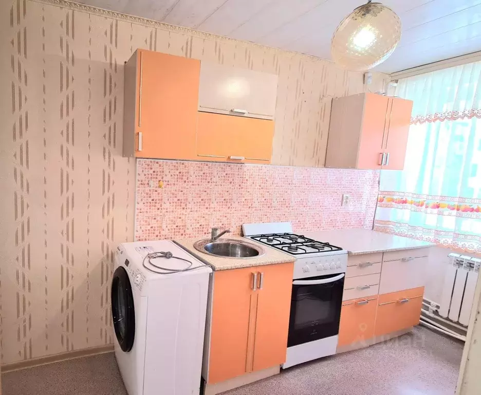 2-к кв. Саратовская область, Красный Кут Комсомольская ул., 56 (36.5 ... - Фото 2