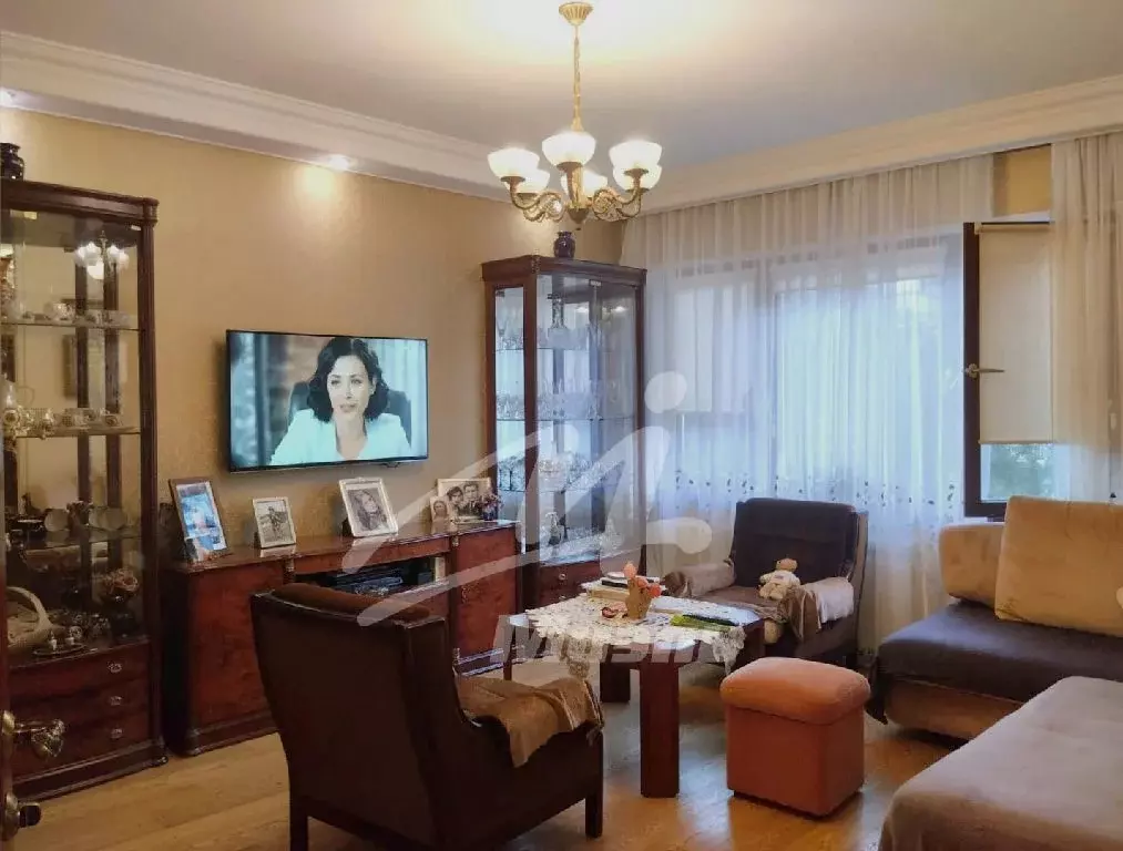 Продается 2-комнатная квартира - Фото 1