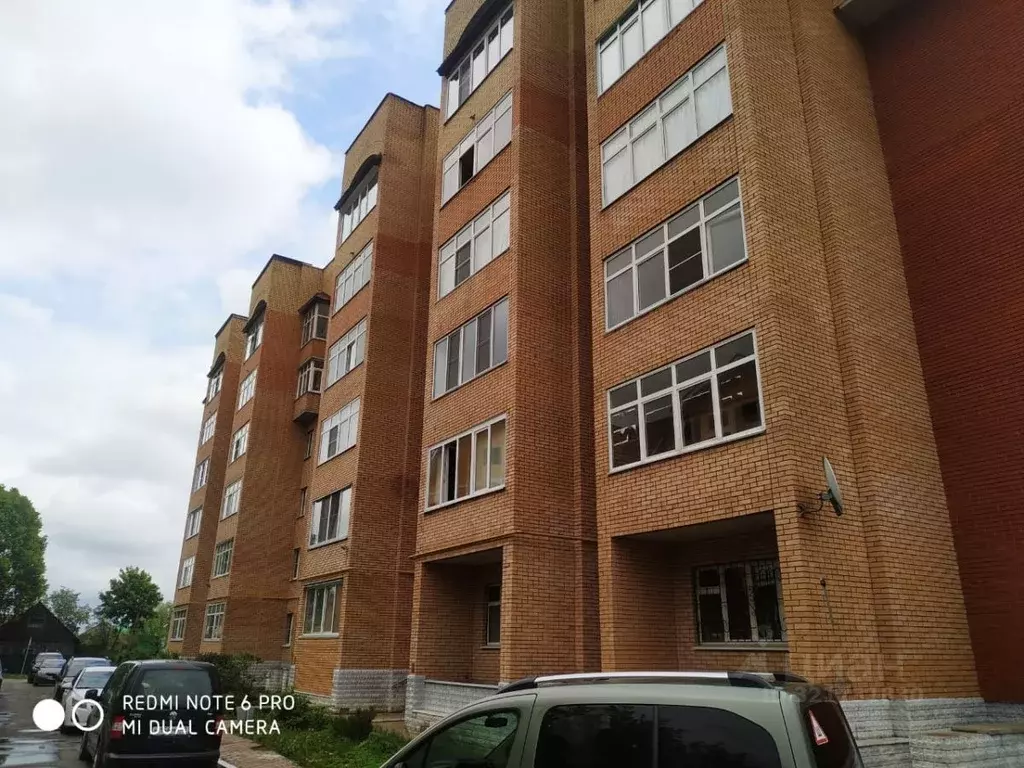 4-к кв. Калужская область, Малоярославец ул. Парижской Коммуны, 10 ... - Фото 1