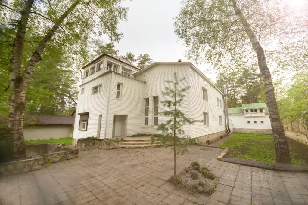 Дом в Ленинградская область, Всеволожск просп. Грибоедова, 18 (400 м) - Фото 1