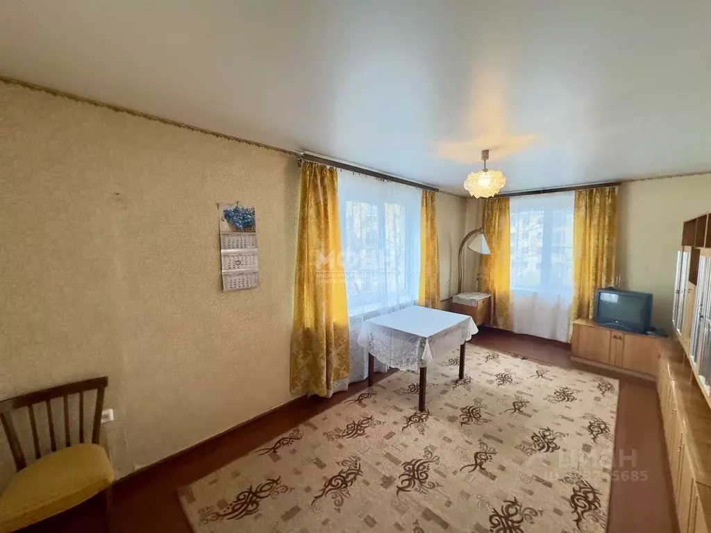 2-к кв. Карелия, Петрозаводск Красная ул., 45 (42.1 м) - Фото 1