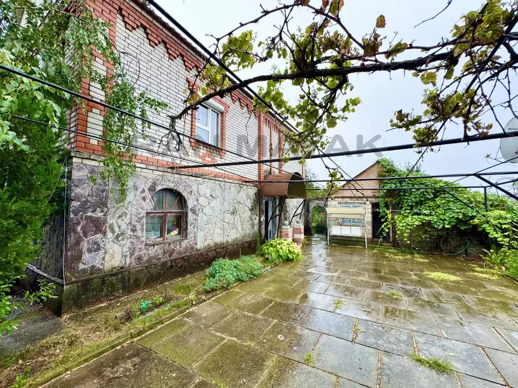 Дом в Адыгея, Майкопский район, Краснооктябрьское с/пос, пос. ... - Фото 2