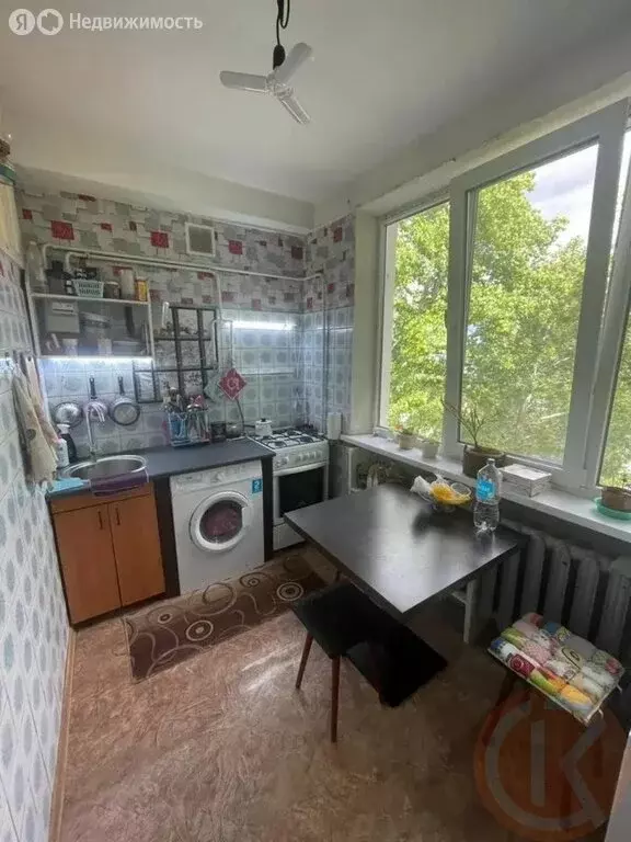 2-комнатная квартира: Молодёжное, улица Строителей, 7 (44 м) - Фото 0