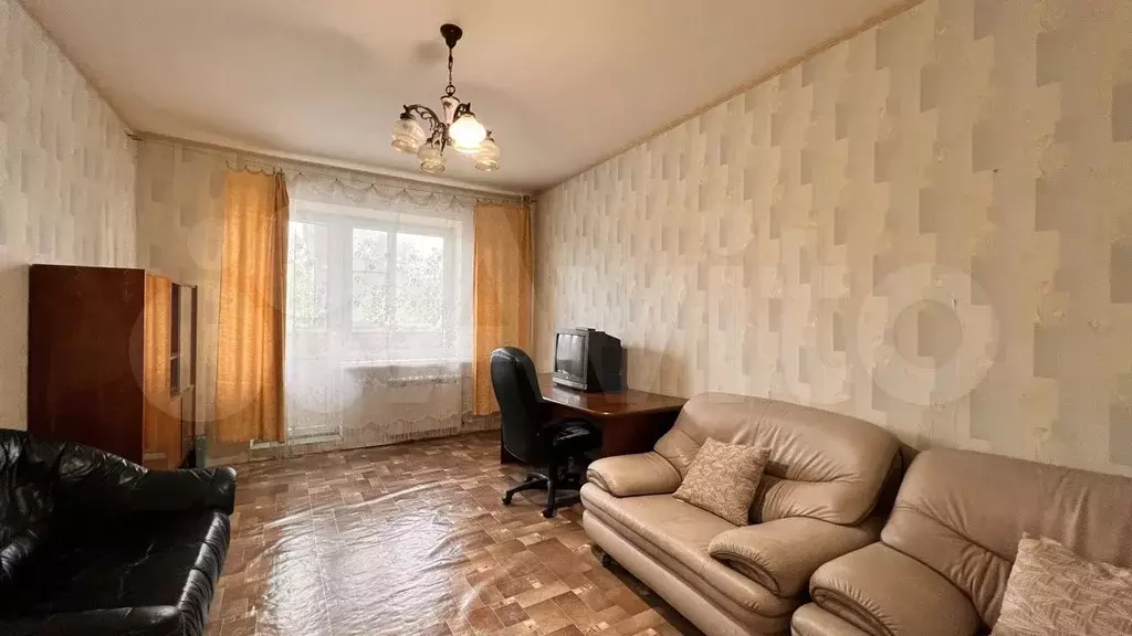 1-к. квартира, 50 м, 4/10 эт. - Фото 0