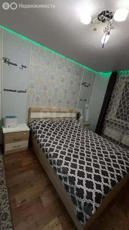 3-комнатная квартира: Тюмень, улица Николая Чаплина, 123 (66.7 м) - Фото 2