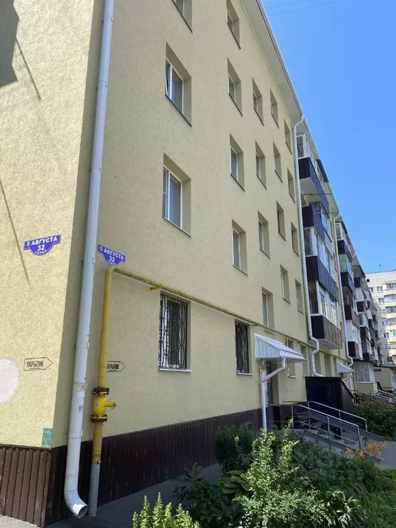 3-к кв. Белгородская область, Белгород ул. 5 Августа, 32 (57.3 м) - Фото 0