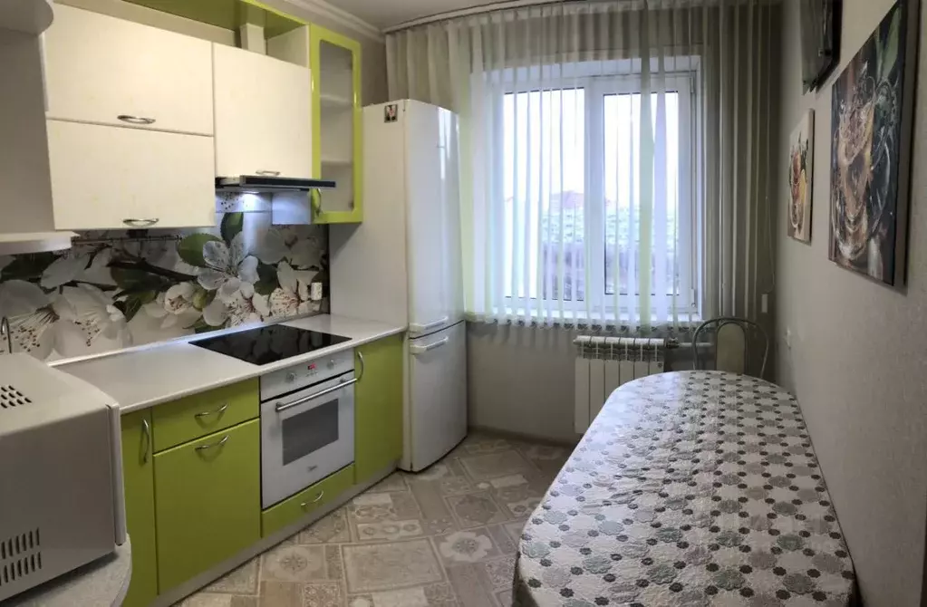 3-к кв. Самарская область, Тольятти ул. Автостроителей, 44 (65.0 м) - Фото 1