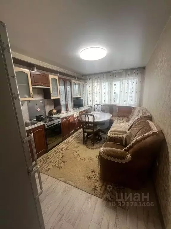 1-к кв. Ямало-Ненецкий АО, Новый Уренгой Оптимистов мкр, 10/1 (57.3 м) - Фото 0
