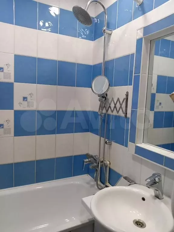 3-к. квартира, 71,1 м, 4/9 эт. - Фото 0