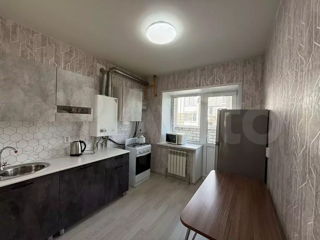 1-к. квартира, 36 м, 1/3 эт. - Фото 1