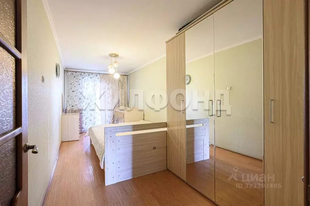 3-к кв. Новосибирская область, Новосибирск ул. Челюскинцев, 15/1 (61.0 ... - Фото 1