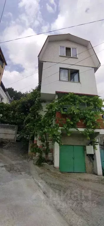 Дом в Крым, Алушта ул. Октябрьская, 35А (50 м) - Фото 0