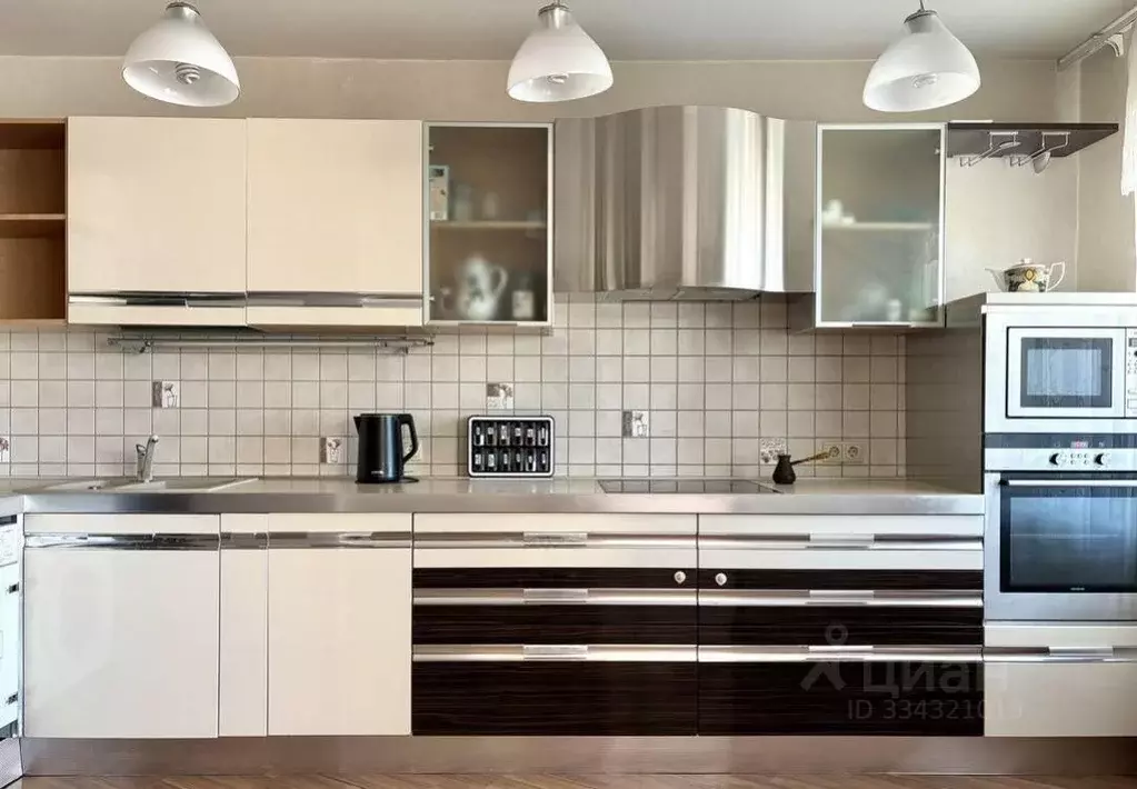 3-к кв. Иркутская область, Иркутск Трудовая ул., 129а (72.0 м) - Фото 1