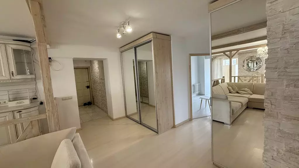 Продаётся 4-к квартира, 104 м - Фото 1