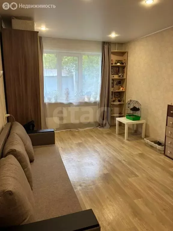 3-комнатная квартира: Казань, улица Фатыха Амирхана, 55 (57.4 м) - Фото 2