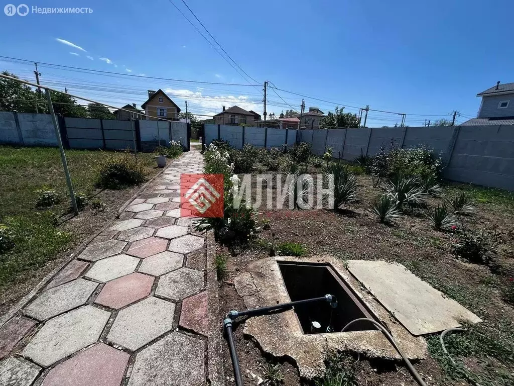Участок в село Береговое, Набережная улица, 38 (8 м) - Фото 1