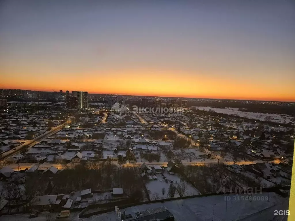 2-к кв. Тюменская область, Тюмень ул. Краснооктябрьская, 8 (60.7 м) - Фото 1