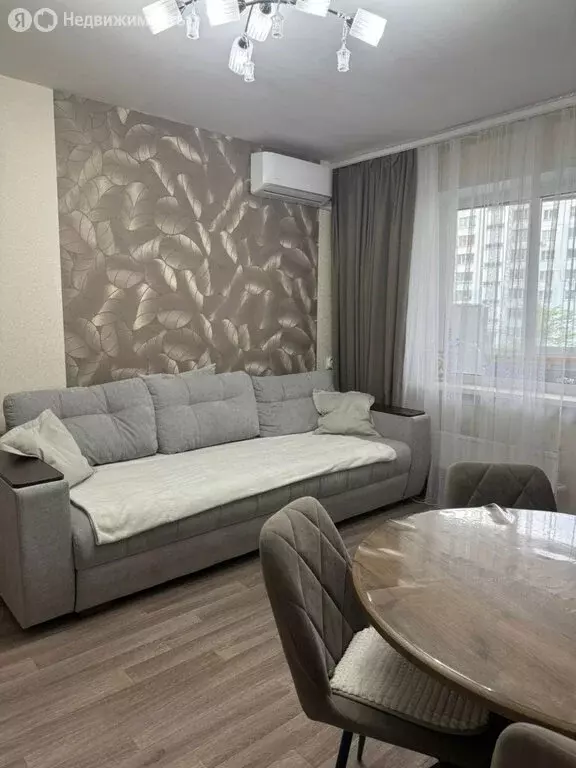 3-комнатная квартира: Новосибирск, Спортивная улица, 7 (54 м) - Фото 1