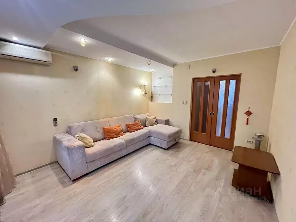 2-к кв. Вологодская область, Череповец Вологодская ул., 31А (50.3 м) - Фото 1