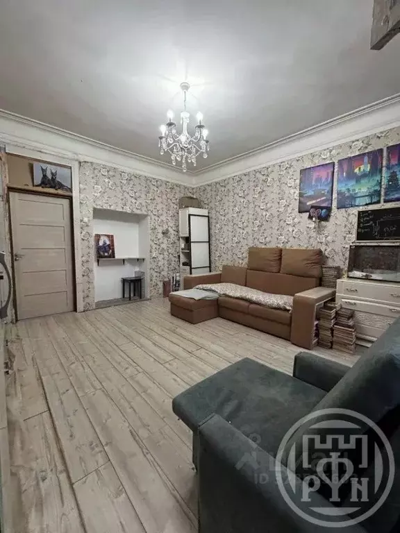 5-к кв. Санкт-Петербург, Санкт-Петербург, Петергоф Эрлеровский бул., 4 ... - Фото 2