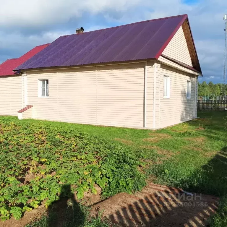 Дом в Карелия, Пудожское городское поселение, пос. Колово ул. ... - Фото 1