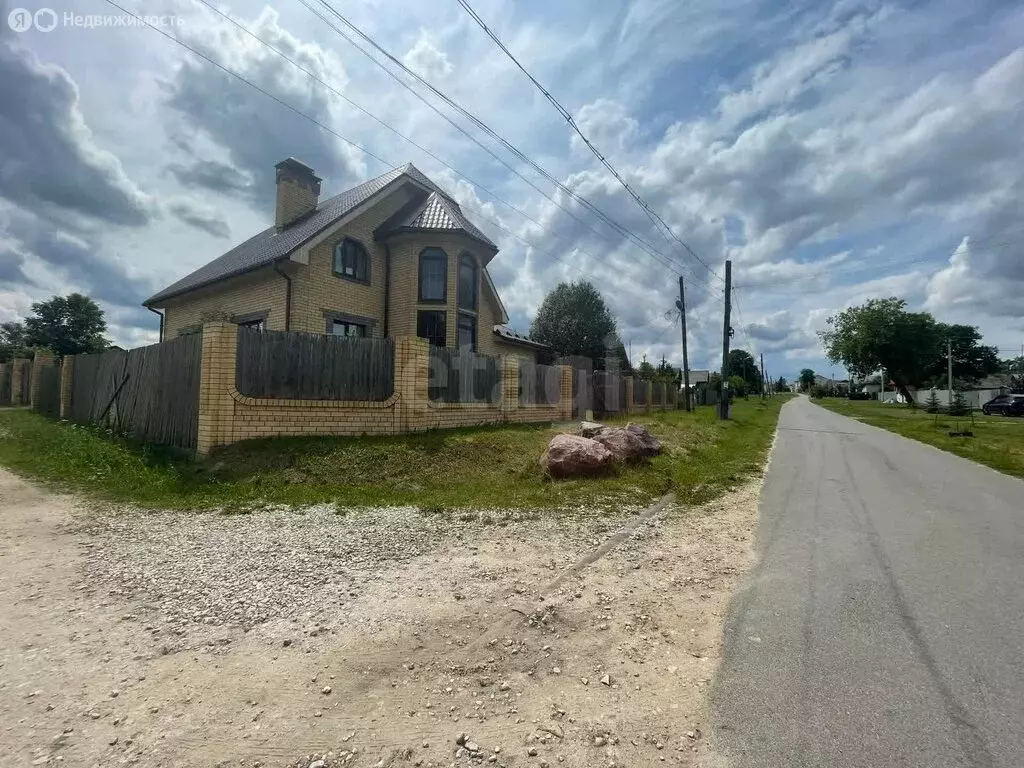 Дом в посёлок Достижение, улица Пушкина (375 м) - Фото 0